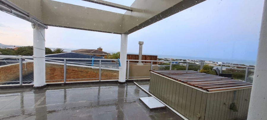 4 Bedroom Property for Sale in Vermont Western Cape